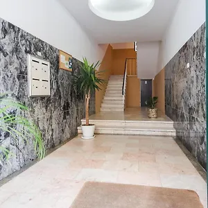 Principe Real Balcony By Homing Apartamento