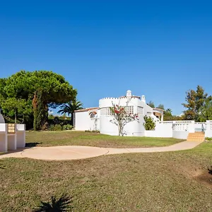 https://casa-cupula.hotelaalgarve.com